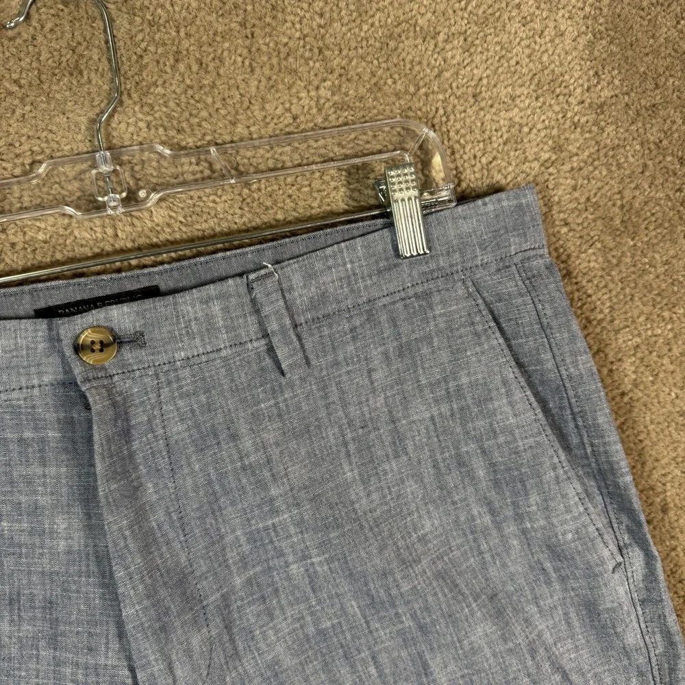 Banana Republic Shorts Mens 36 Blue 100% Cotton Chino Flat Front Casual Chambray